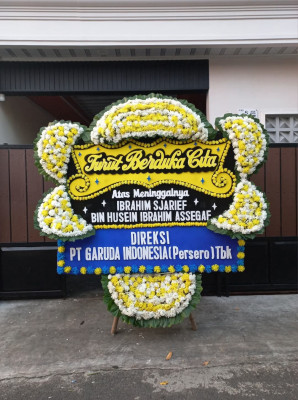 Papan Bunga Duka di Makroman