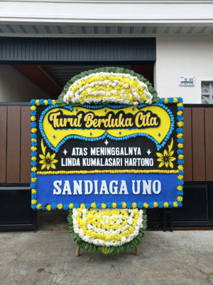 Papan Bunga Duka di Makroman